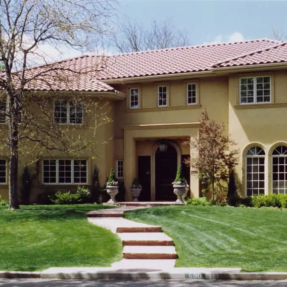 590 Circle Dr